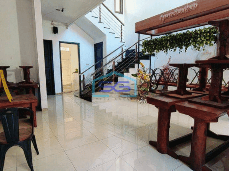 Disewakan Ruang Usaha 2 Lantai di Sidoarjo Luas Bangunan 350m2