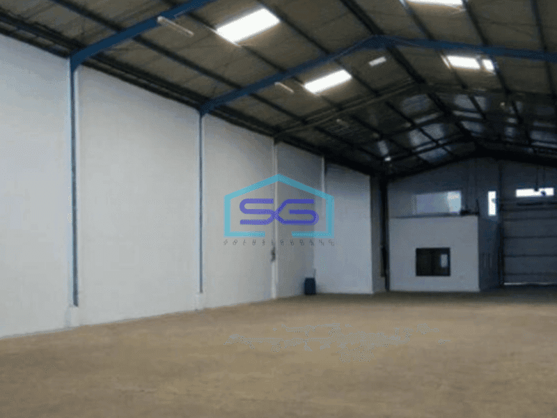 Disewakan Gudang Siap Pakai Luas Tanah 600 m² Ada Kantor di Setu Tangerang Selatan