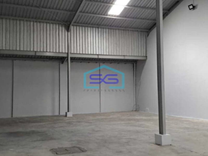 Disewakan Gudang Akses Kontainer Dekat Pintu Toll Klodran di Jalan Adisucipto Solo LT 750m2