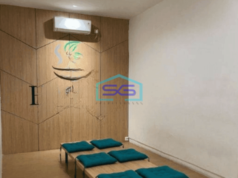 Sewa Ex Cafe/kantor Luas 675 M2 Tanjung Barat Jakarta Selatan