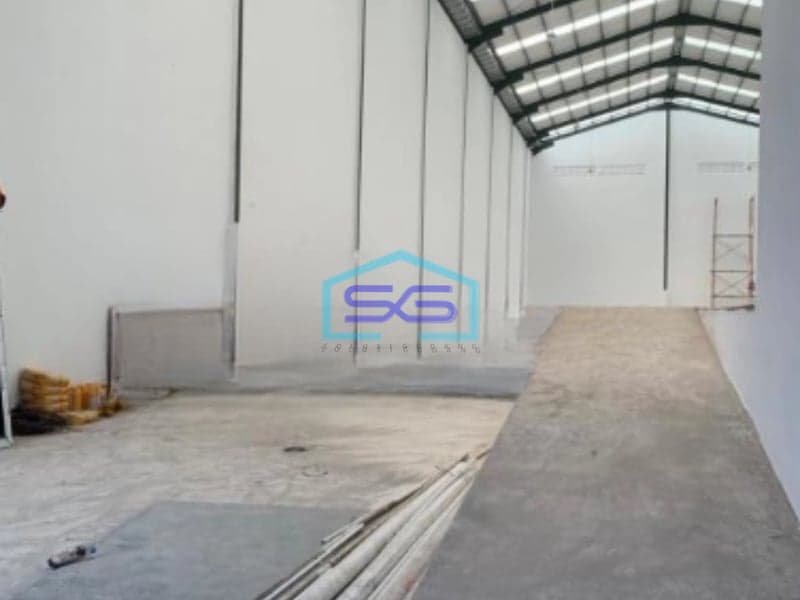 Disewakan Gudang Ada Kantor Luas Tanah  930 m² Lokasi di Pakuhaji Tangerang