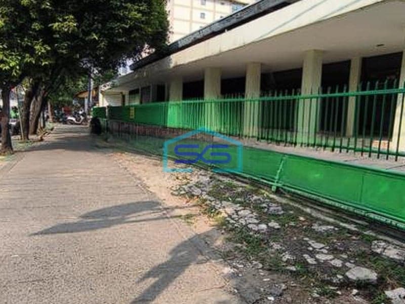 Disewakan Gudang Strategis Di Jl. Tendean, Jakarta Selatan LT 1852m2