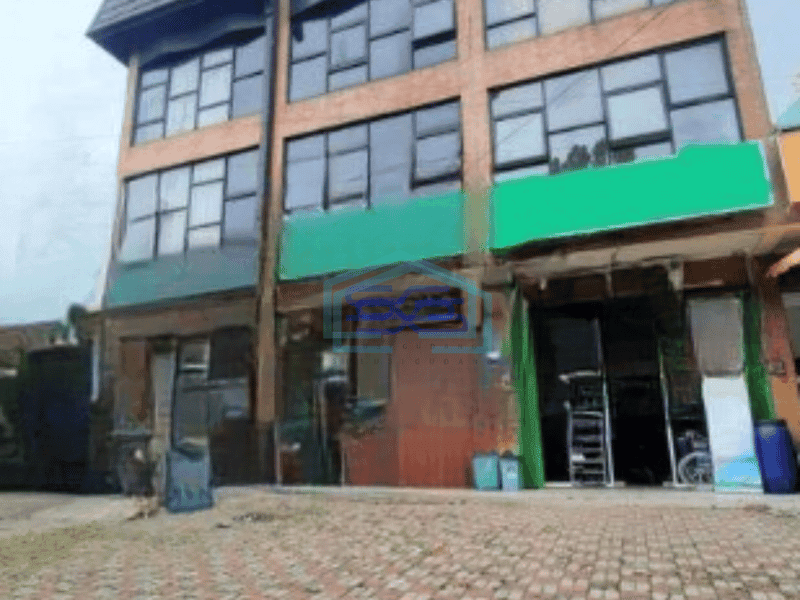 Disewakan Ruko 3 Lantai di Duren Sawit Luas Bangunan 189 m²