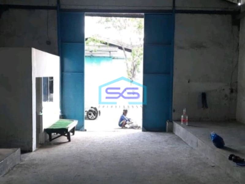 Disewakan Gudang Tidak Banjir Lokasi di Surabaya Luas Tanah 500 m²
