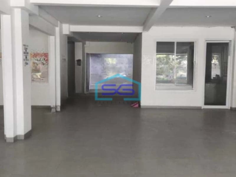 Disewakan Ruko Luas Tanah 300 m² 2 Lantai di Surabaya Kota