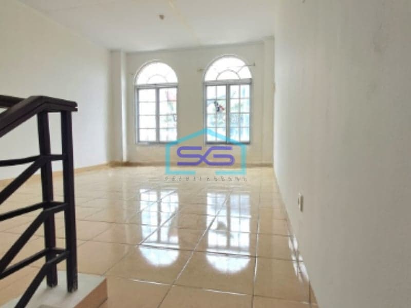 Dijual Ruko Gandeng di Gading Serpong Tangerang Lokasi Strategis Dan Row Jalan Besar LB 350m2