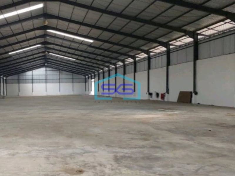 Disewakan Gudang Lahan Parkir Luas Lokasi di Gresik Jawa Timur Luas Tanah 30000 m²