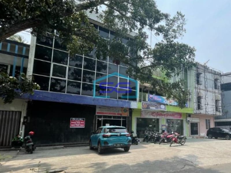 Disewakan! Ruko 2 Pintu 3 Lantai Jalan Jaksa Agung R. Soeprapto Palembang Luas Bangunan 288m2