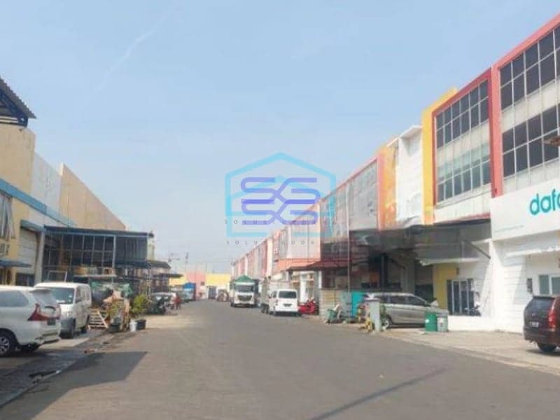 Disewakan Gudang 3 Lantai Bagus Murah LB 450m2 Strategis Green Sedayu Bizpark Cakung Jakarta Timur