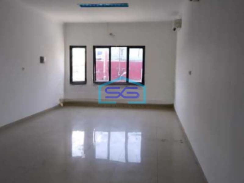 Dijual Ruko Lokasi di Daerah Tomang Jakarta Barat Strategis LB 216m2