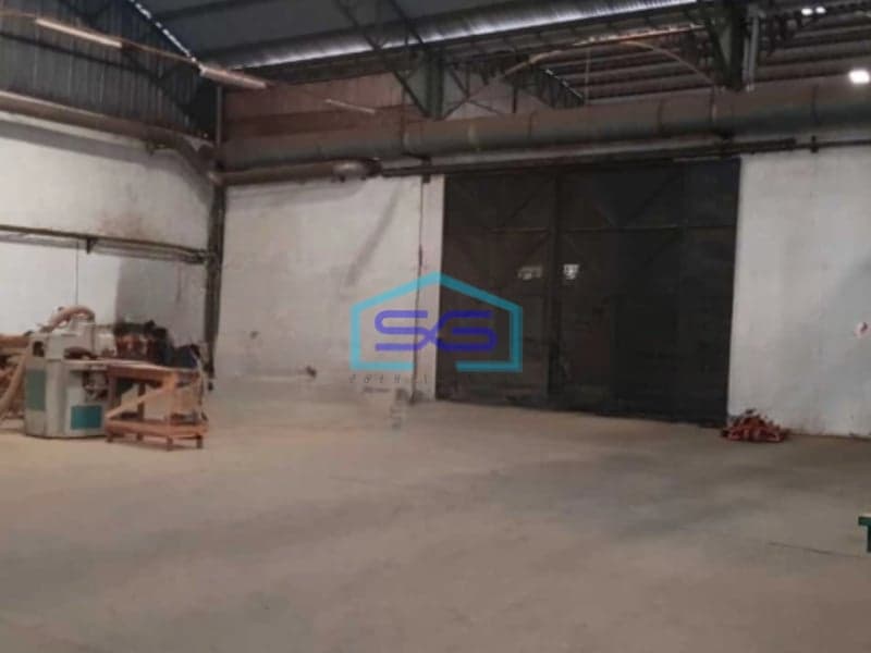 Disewakan Gudang Akses Container Luas Bangunan 5680 m² Lokasi Semarang