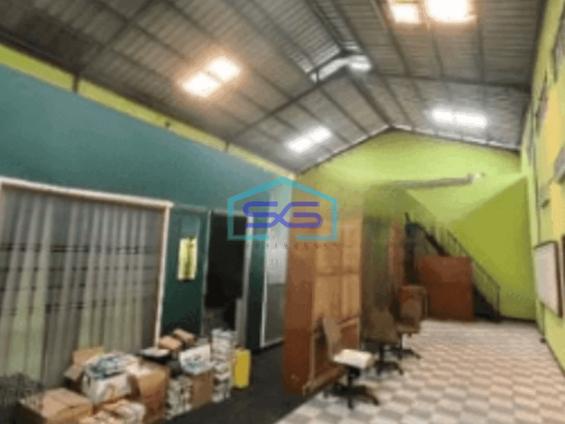 Dijual Gudang Siap Huni Luas Tanah 655 m² Lokasi Bebas Banjir di Curug Tangerang