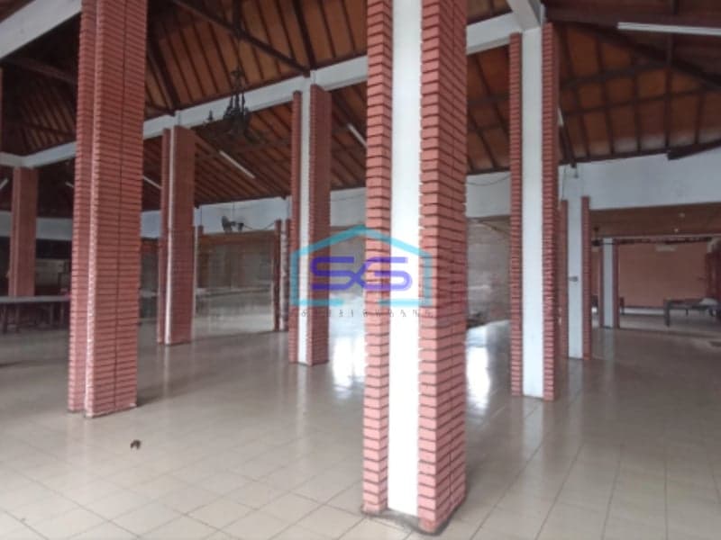 Disewakan Ruang Usaha Di Setia Budi Srondol Semarang Atas Luas Bangunan 700 m²