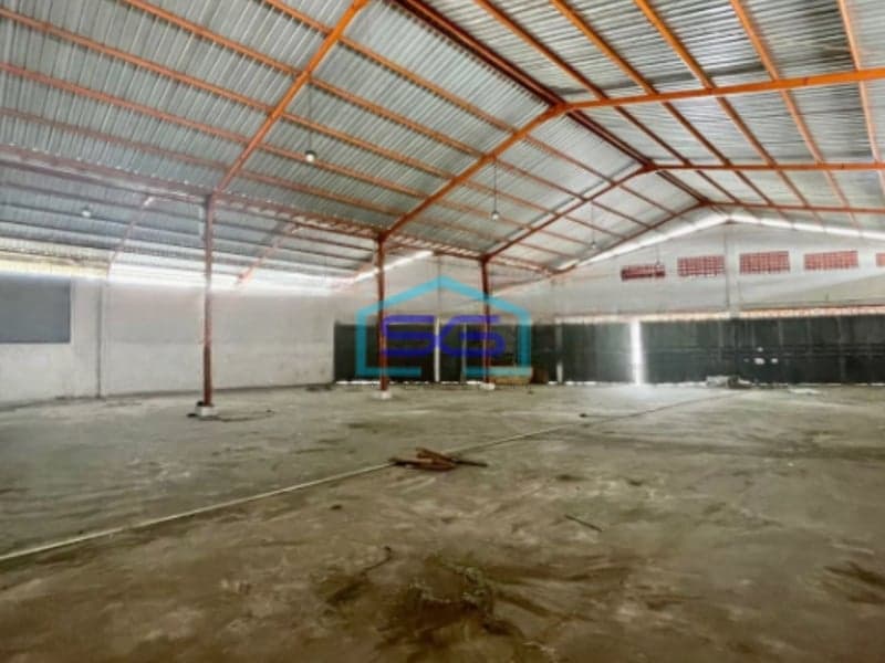 Disewakan Gudang Strategis Akses Kontainer Dekat Solo Baru Luas 800m2