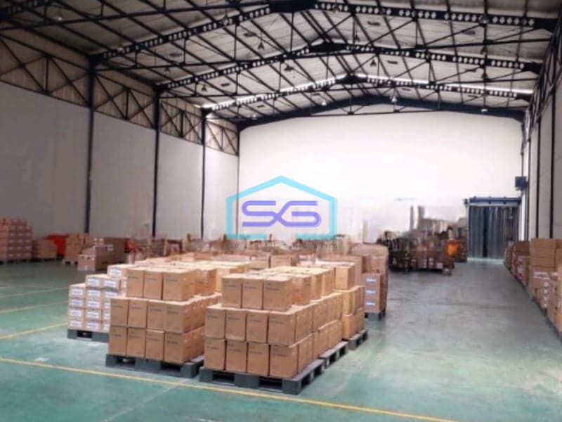 Dijual Gudang Ada Loading Dock Luas Bangunan  7000 m² di Surabaya