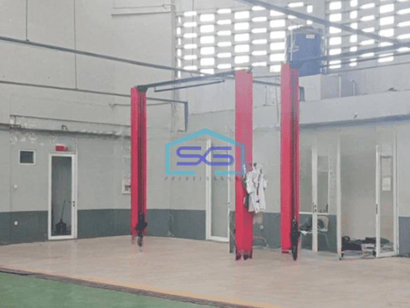 Disewakan Gudang Ex Showroom Luas Bangunan  1500 m² di Sukabumi