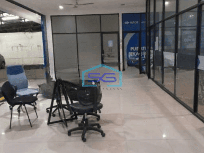 Disewakan Ruko Ex Showroom di Bekasi Luas Tanah  1000 m²