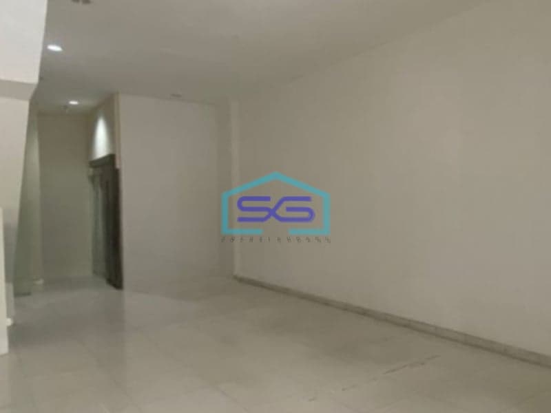 Dijual Ruko Luas Bangunan 290 m² Lokasi Bebas Banjir di Jakarta Selatan