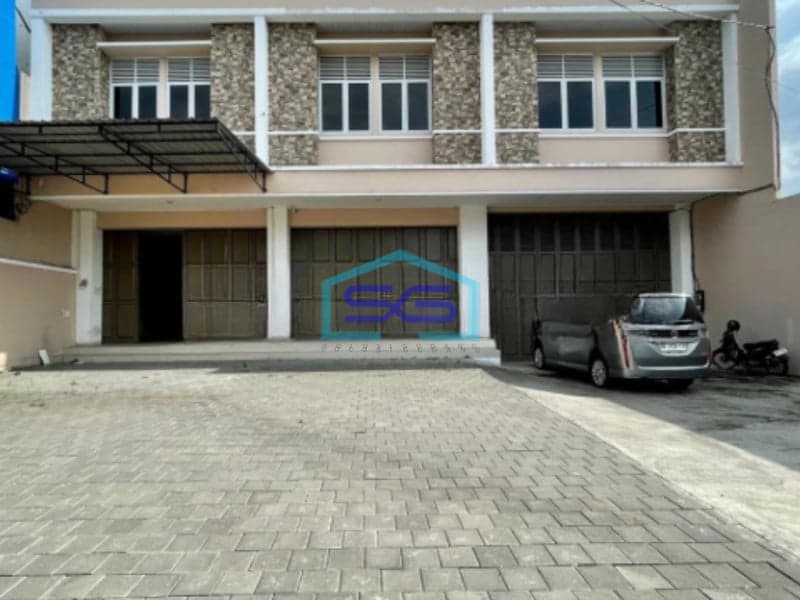 Disewakan Ruko 2 Lantai Strategis di Jalan Ir Juanda Solo LB 354m2