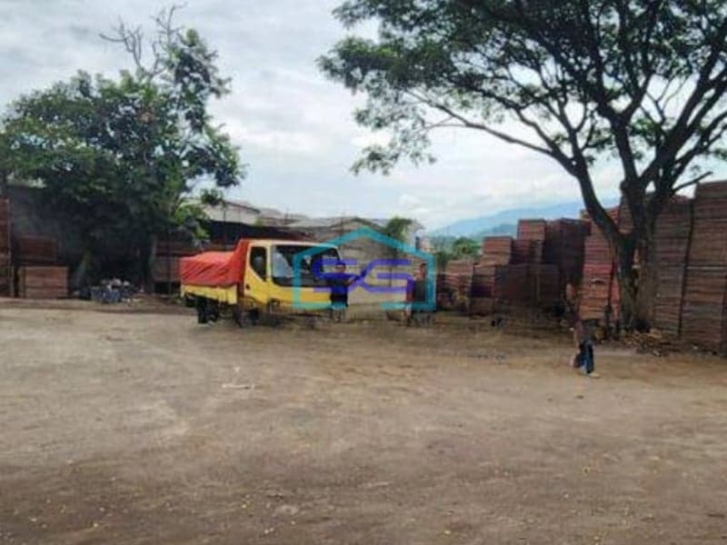 Dijual Gudang Luas di Cimahi LT 2190m2 Bebas Banjir
