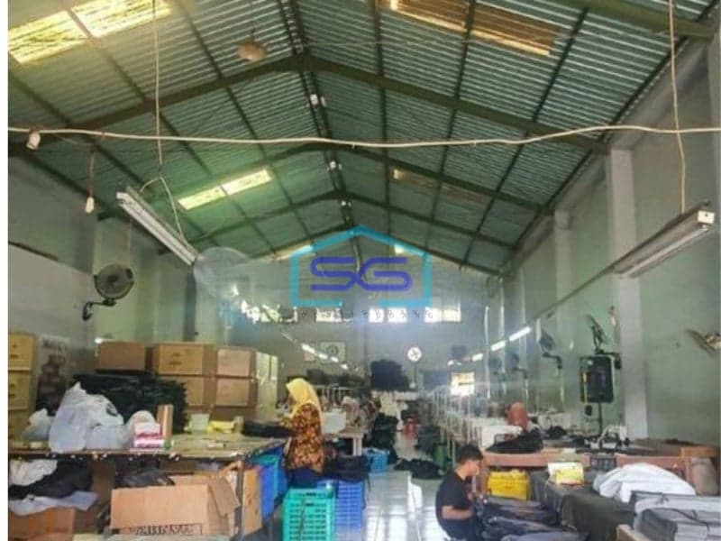 Dijual Gudang Zona Merah Industri Lokasi Karanganyar Luas Tanah 600m2