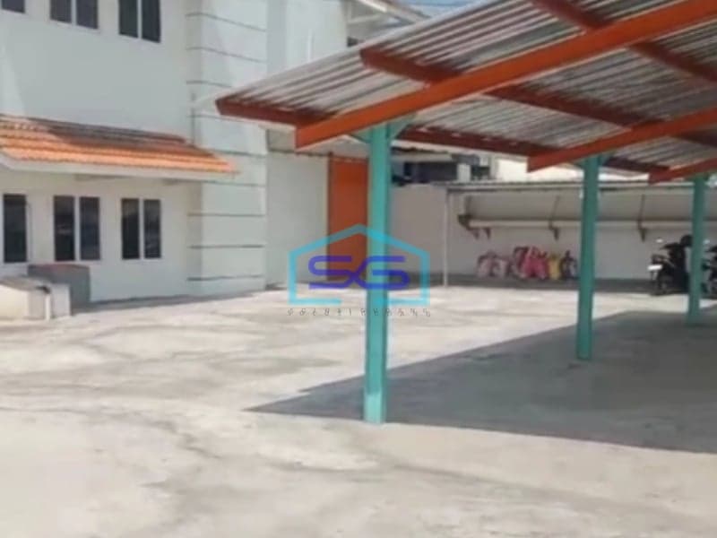 Disewakan Gudang di Margomulyo Surabaya Ada Dek di Ujung LB 2000m2
