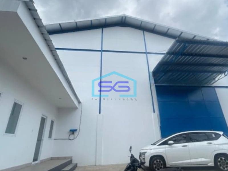 Dijual Gudang Luas Bangunan  630 m² Lokasi Bebas Banjir di Cipondoh Tangerang