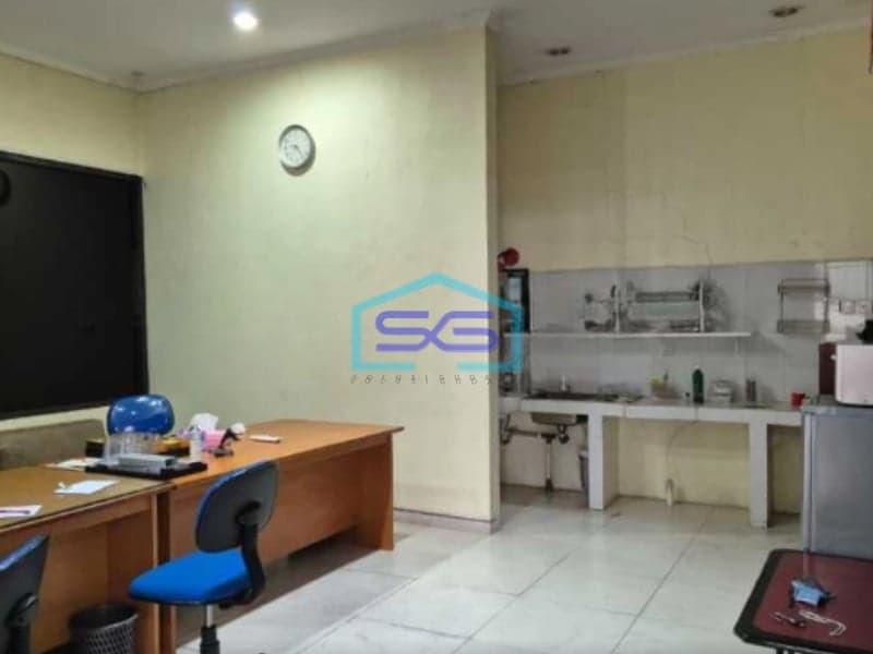 DIjual Gudang Bagus dan Office Siap Pakai Akses 40 Feat Container CIleungsi Bogor Luas Bangunan  3500 m²