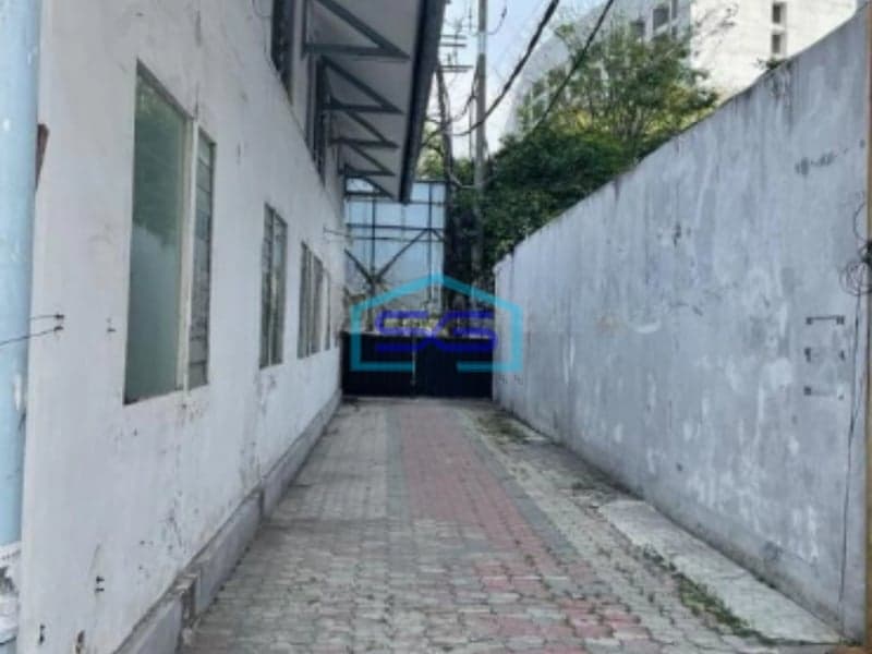 Dijual Ruang Usaha di Jl. Basuki Rachmat Surabaya Luas Tanah 753m2