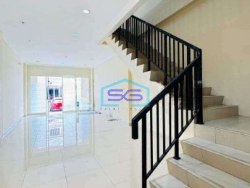 Disewakan Ruko di Jakarta Barat Bangunan 3,5 Lantai LB 250m2