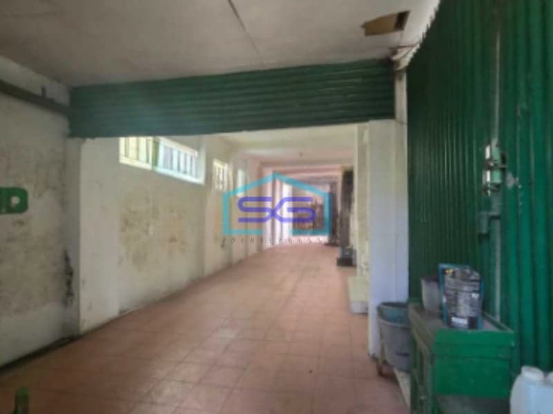 Dijual Ruang Usaha Pinggir Jalan Hitung Tanah Luas Tanah 525m2 Lokasi di Banjarsari Solo