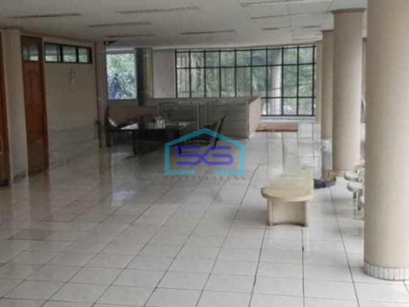 Dijual Kantor Luas Tanah 660 m² Lokasi di Jakarta Barat