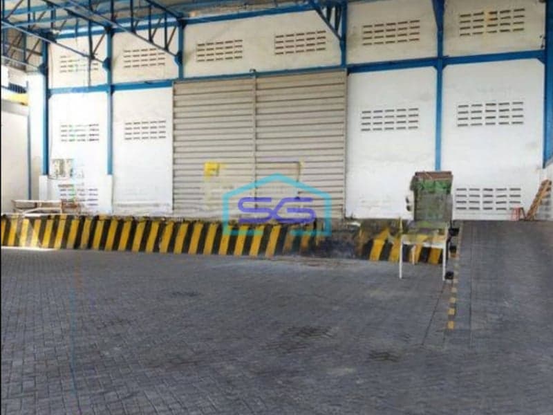 Disewakan Gudang Loading Dock di Margomulyo Permai Surabaya LT 1280m2 Baru