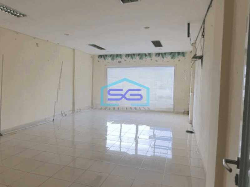 Disewakan Ruko di Jalan Raya Pluit Jakarta Utara Luas Tanah  165 m²