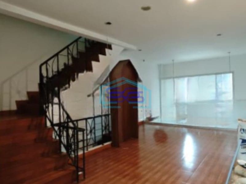 Dijual Ruko 2 Lantai Luas Bangunan  185 m² Lokasi Bebas Banjir di Harapan Indah Bekasi