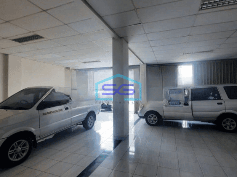 Disewakan Gudang 3 Lantai Luas Bangunan  640 m² di Kebayoran Baru Jakarta Selatan
