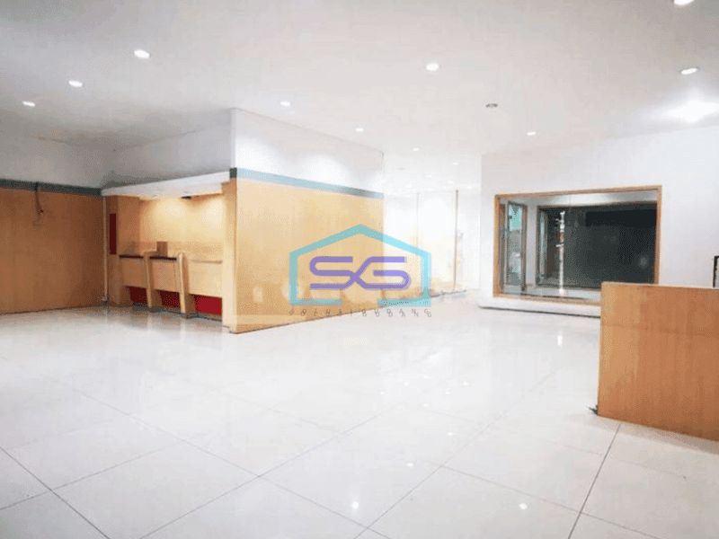 Disewakan Ruko Siap Pakai di Gajahmada Semarang Luas 360m2