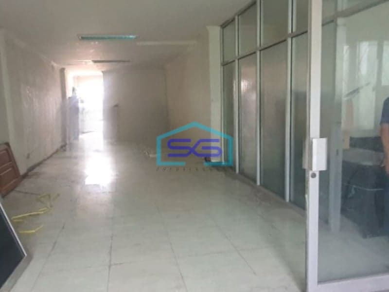 Disewakan Ruko Luas Tanah  150 m² Lokasi di Pluit Jakarta Utara