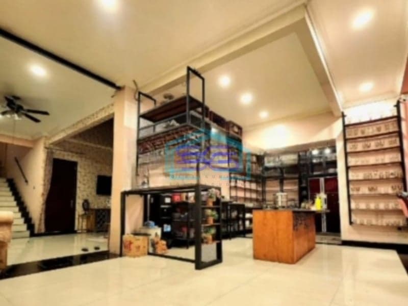 Dijual Ruang Usaha Ex Cafe Resto di Jatipadang, Jakarta Selatan Luas Bangunan  1000 m²