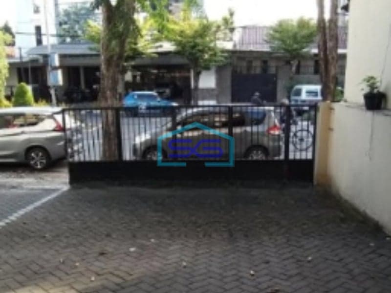 Disewakan Ruko Luas Tanah  150 m² Lokasi Strategis di Surabaya