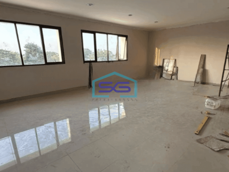 Disewakan Gudang Ada Lift Barang Luas Tanah  360 m² di Daan Mogot Tangerang