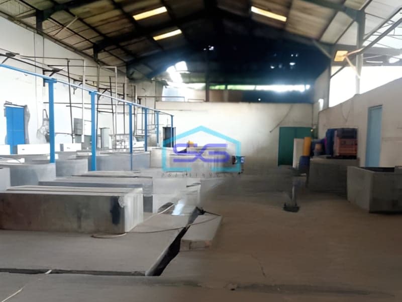 Dijual Gudang Akses Container 40 Feet Luas Bangunan  3400 m²  di Cikiwul Bekasi