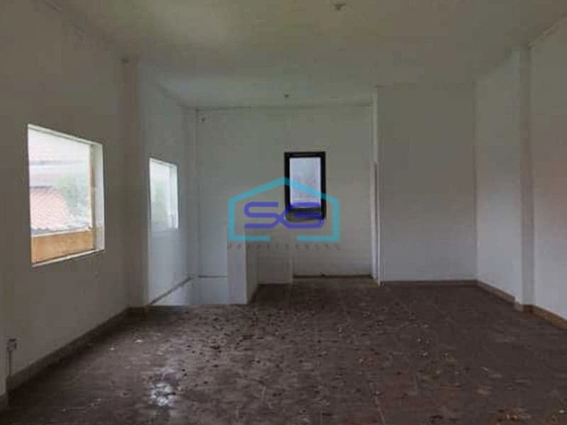 Disewakan Ruko di Jalan Utama Raya Kerobokan Badung Bali LB 180m2