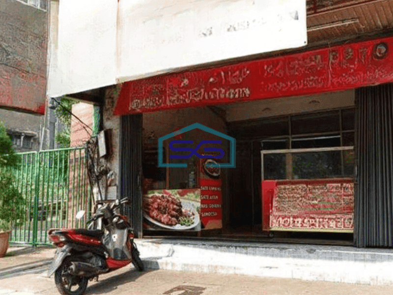 Dijual Cepat Lokasi Strategis Pinggir Jalan Raya Ruko 4 Lantai!! di Jakarta Pusat