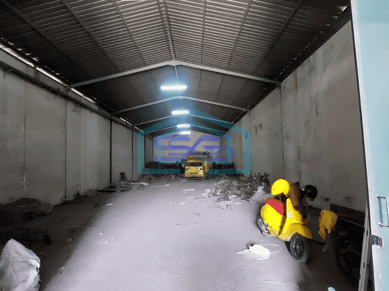 Dijual Gudang Margomulyo Permai Murah.