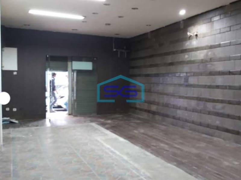 Disewakan Ruko 3 lantai di Boulevard Raya Kelapa Gading Jakarta Utara LB 175m2