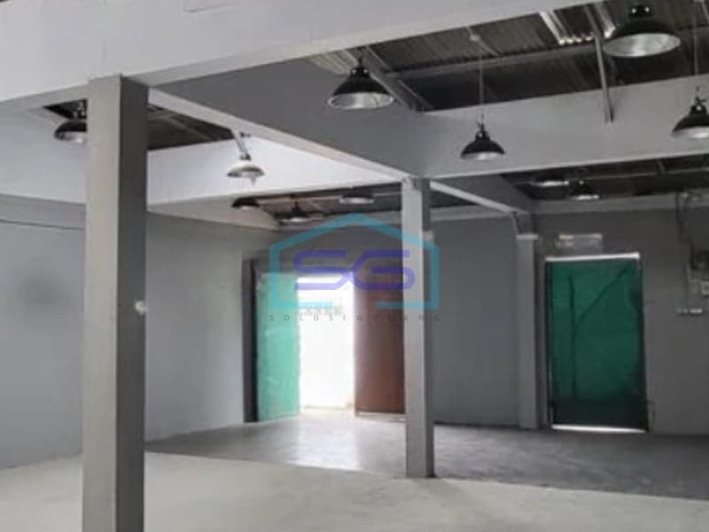 快速出租：战略位置仓库位于雅加达西部Cengkareng，占地面积170平方米