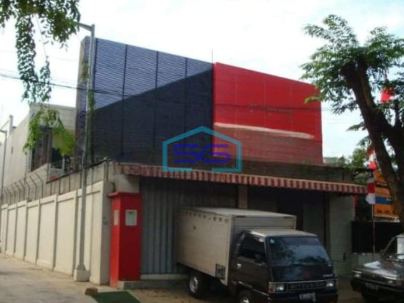 Dijual Pabrik luas Tanah 900 m² Lokasi Jakarta Selatan