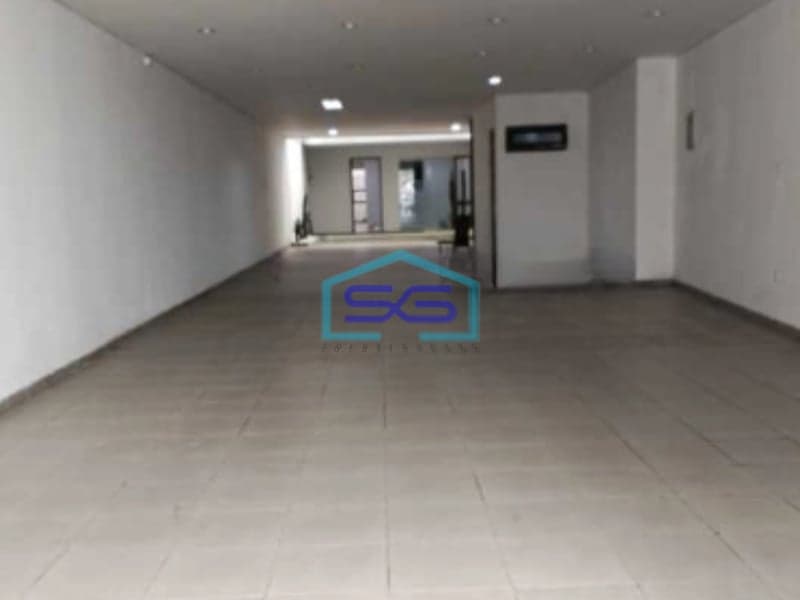 Disewakan Ruko 4 lantai Lokasi Dalem Kaum Palaguna Alun alun Bandung Luas Bangunan  500 m²