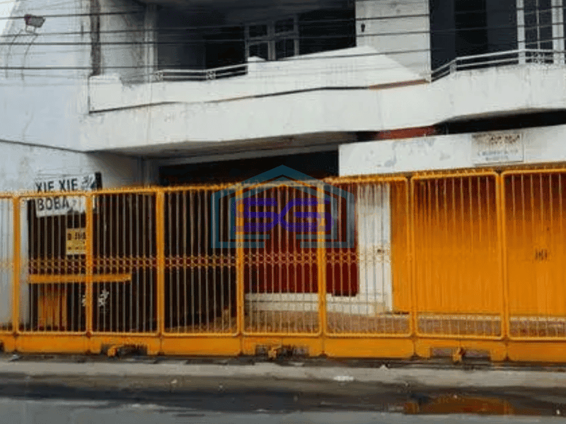 Dijual Bangunan Ruko tiga lantai di kota mojokerto